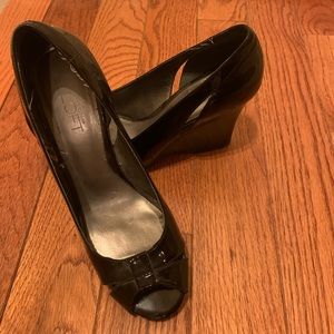 Ann Taylor Loft Black Wedge